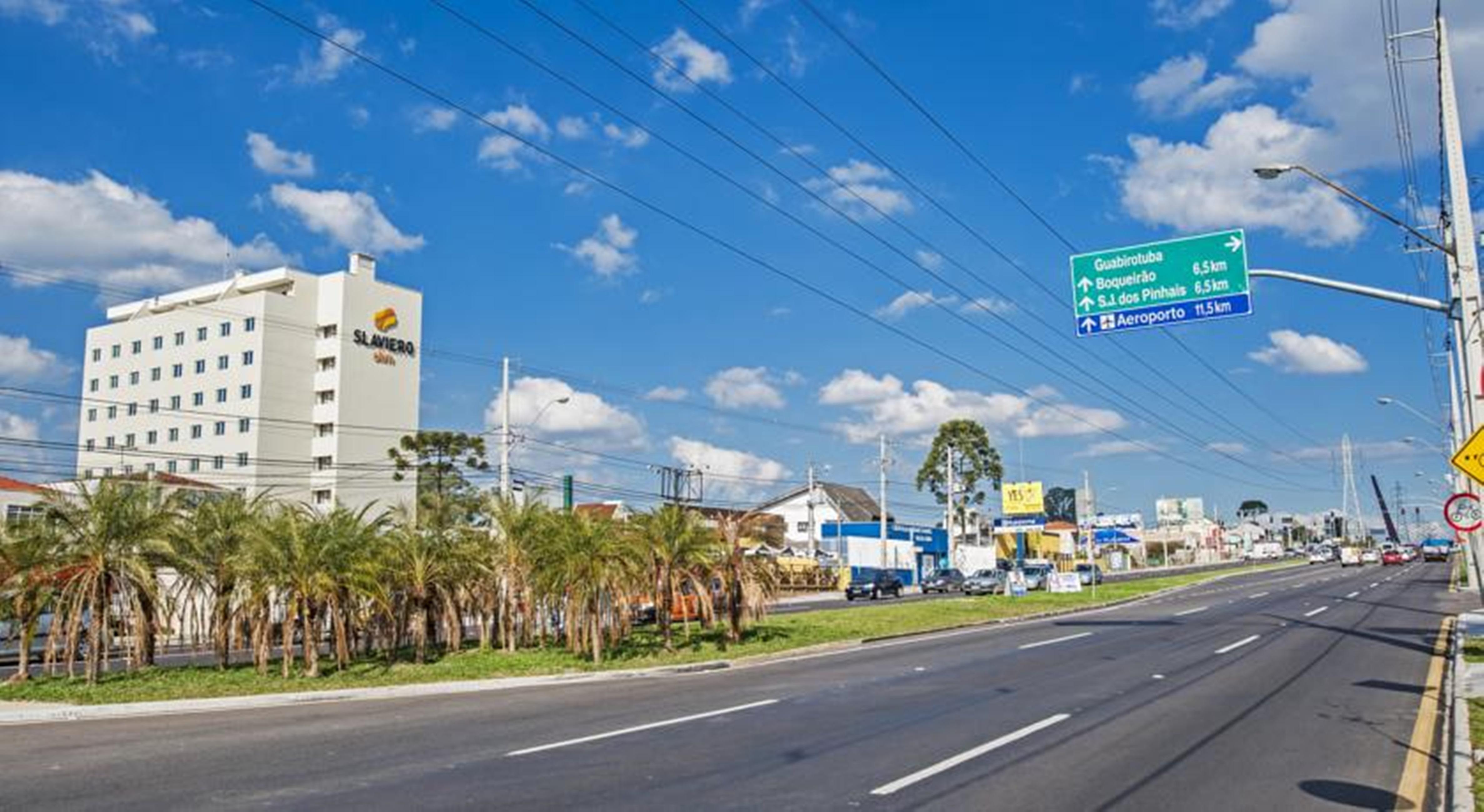 Slim Curitiba Av. Das Torres By Slaviero Hoteis المظهر الخارجي الصورة